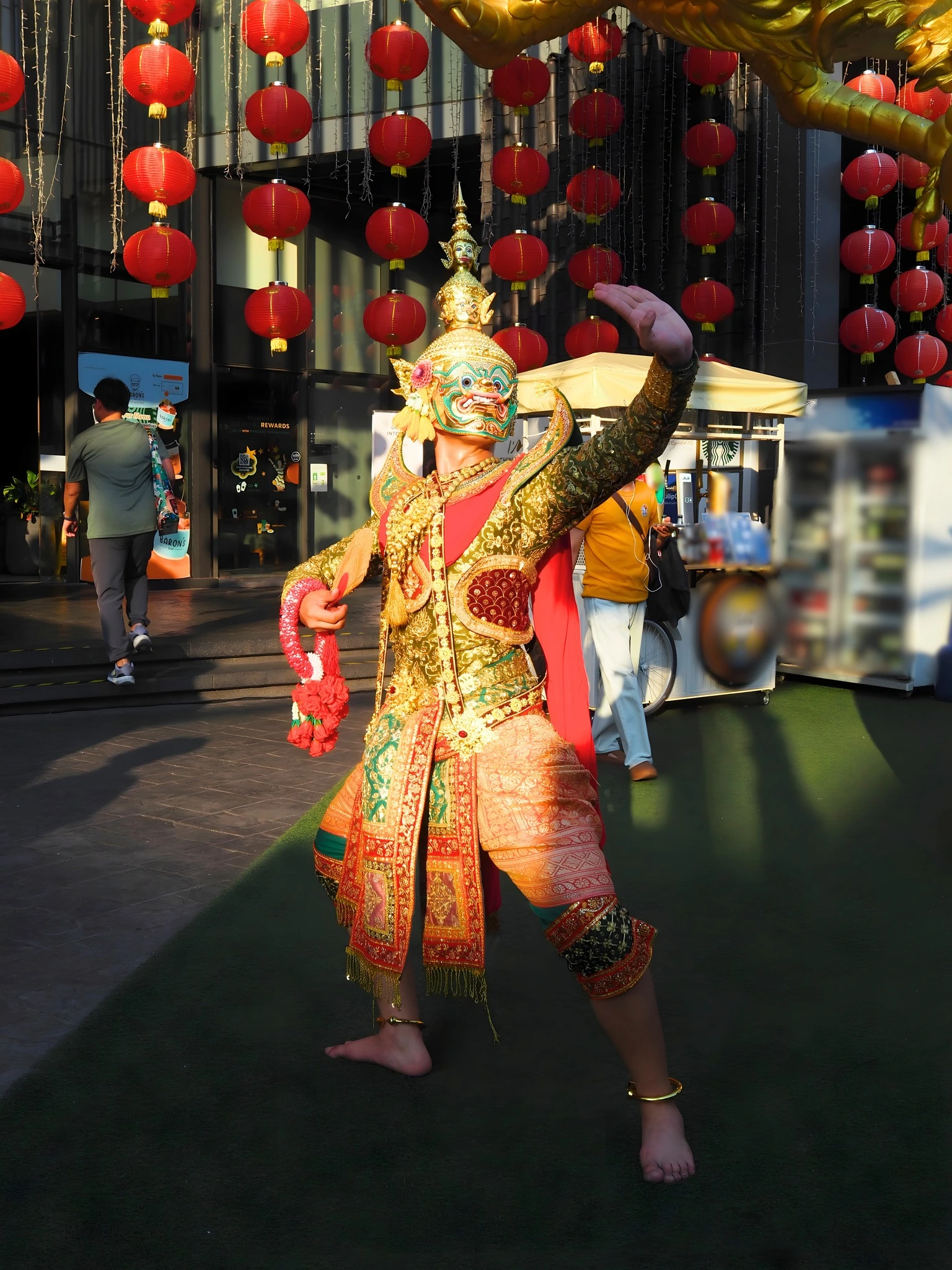 ทศกัณฐ์ลงสวน6